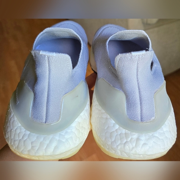 Adidas Ultraboost Women's Slip-on Running Shoes, Sz 9 - Picture 6 of 8